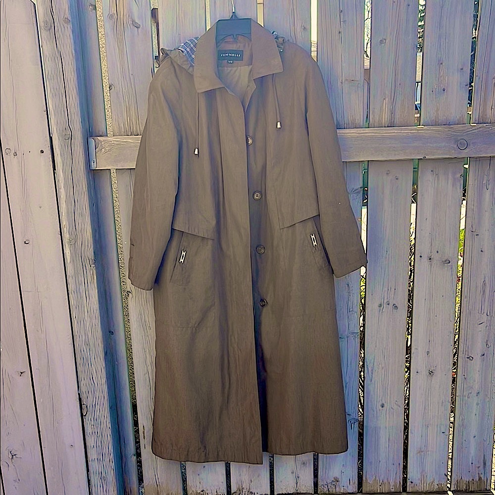 Vintage FEN-NELLI long Brown Hooded Coat Size 11/12